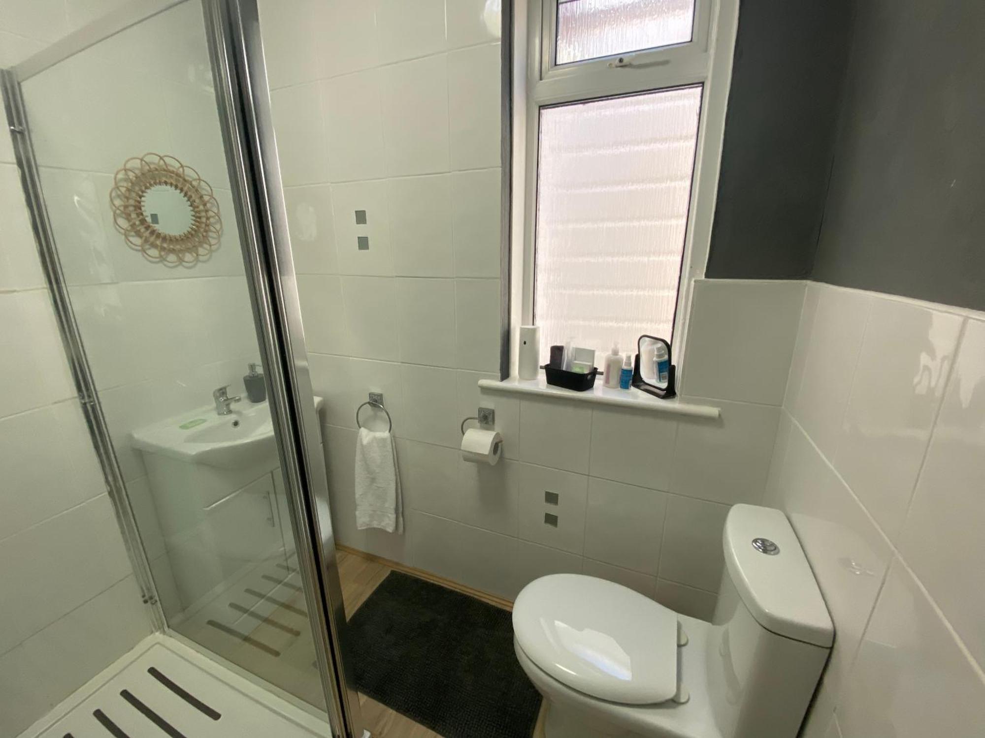 Peacock Guest House Ларгс Екстер'єр фото